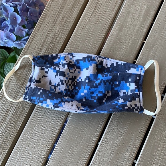 Dallas Cowboys Face Mask Cover - Picture 2 of 7